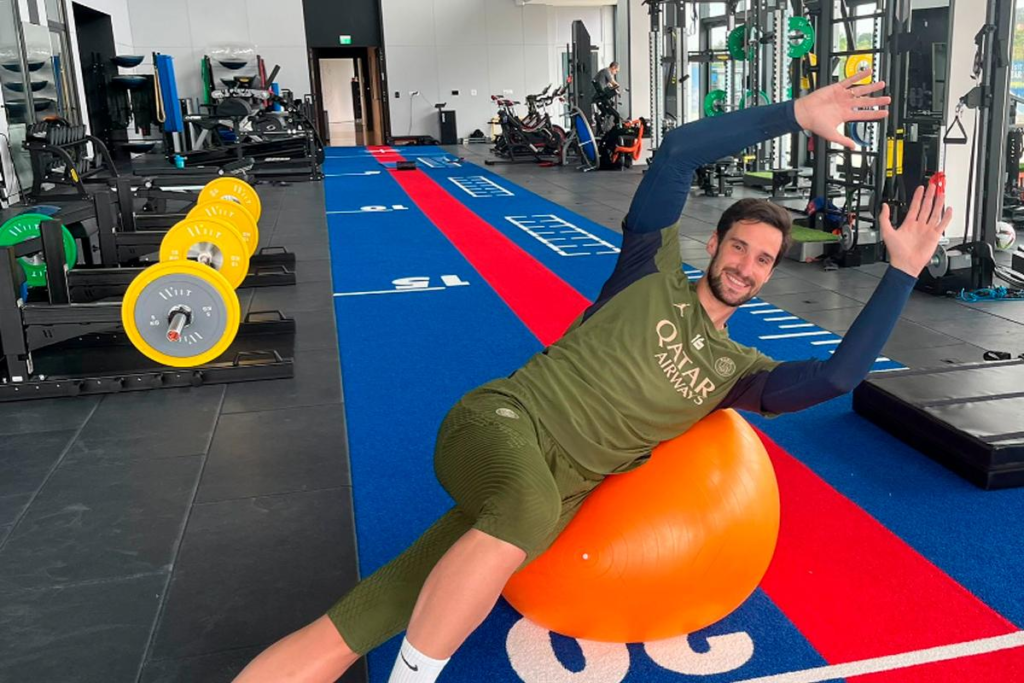 Sergio Rico, entrenando con el PSG