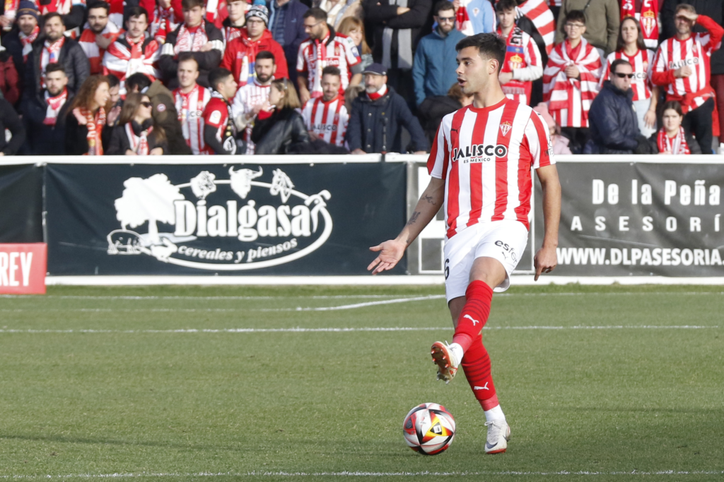 Diego Sánchez, en un partido con el Sporting