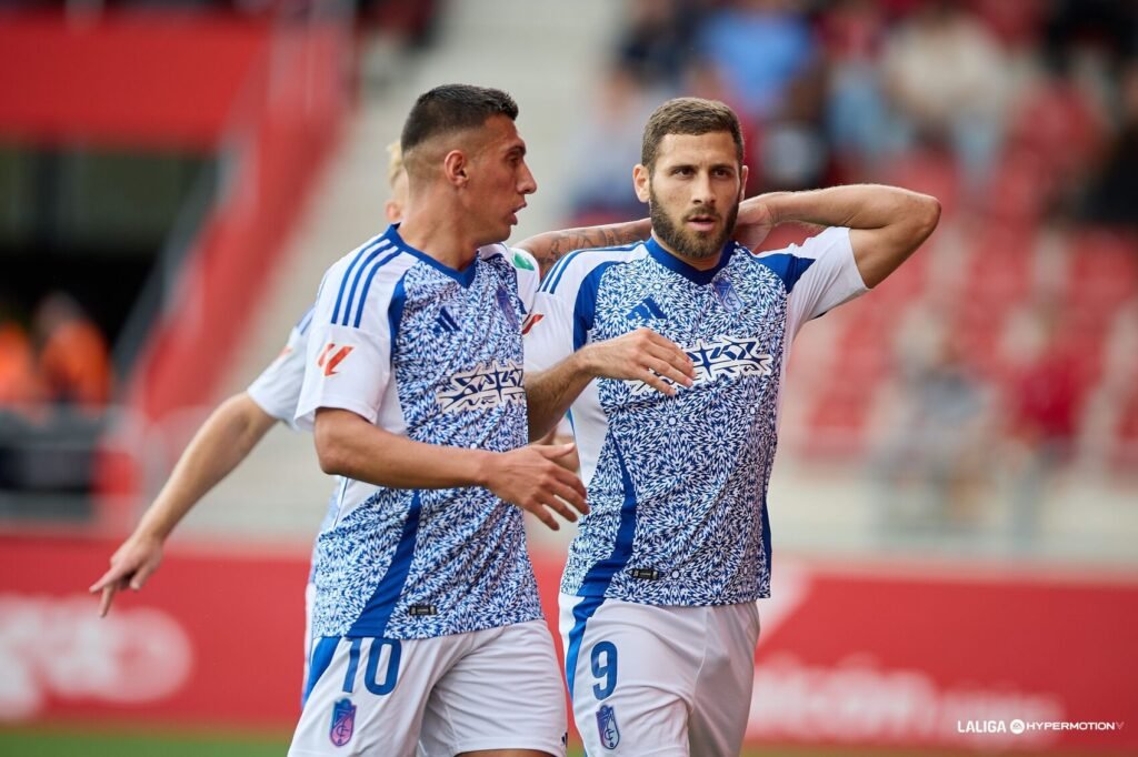 Shon Weissman marcando gol en Anduva/Fuente: https://www.cdmirandes.com.