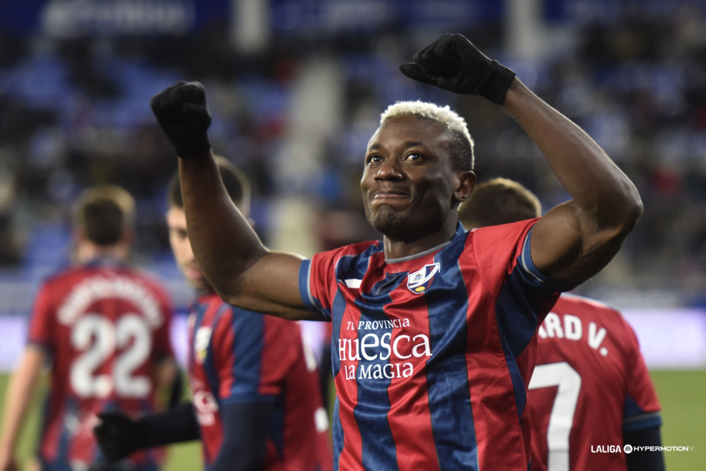 La SD Huesca tiene en Patrick Soko al nuevo ídolo de su afición