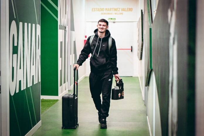 Agustín regresa al Martínez Valero. Imagen: Elche CF