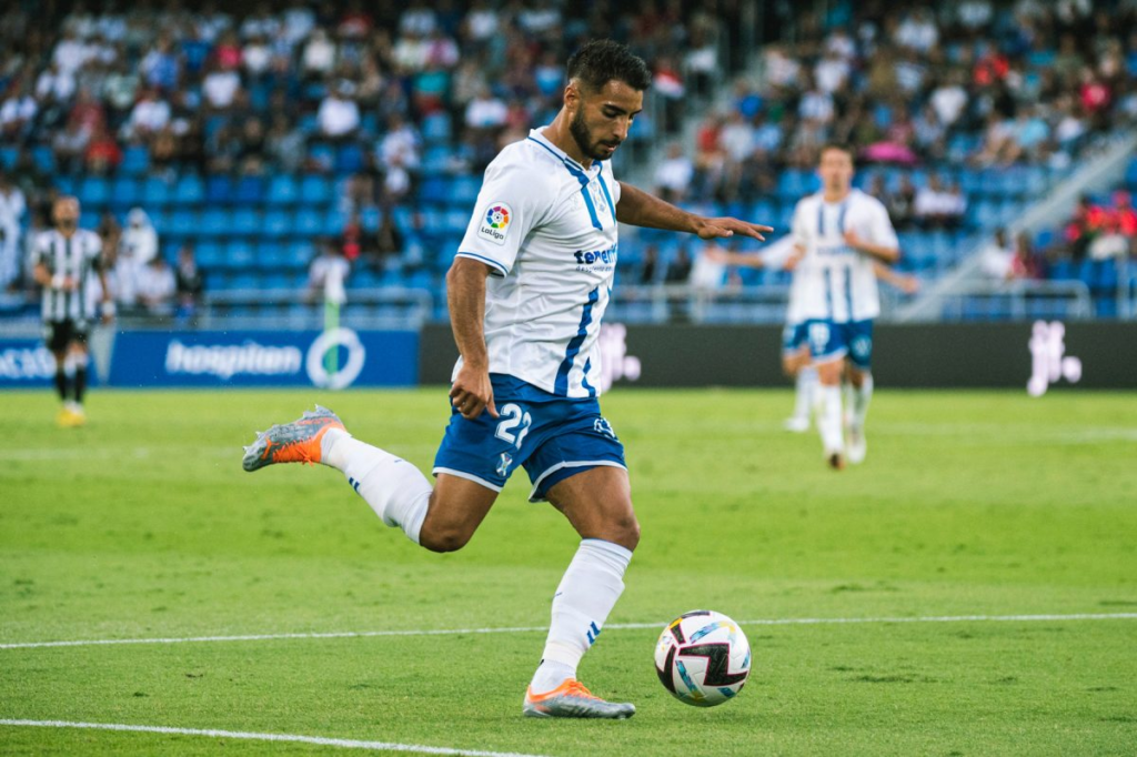 El CD Tenerife perdería a Mellot con el descenso