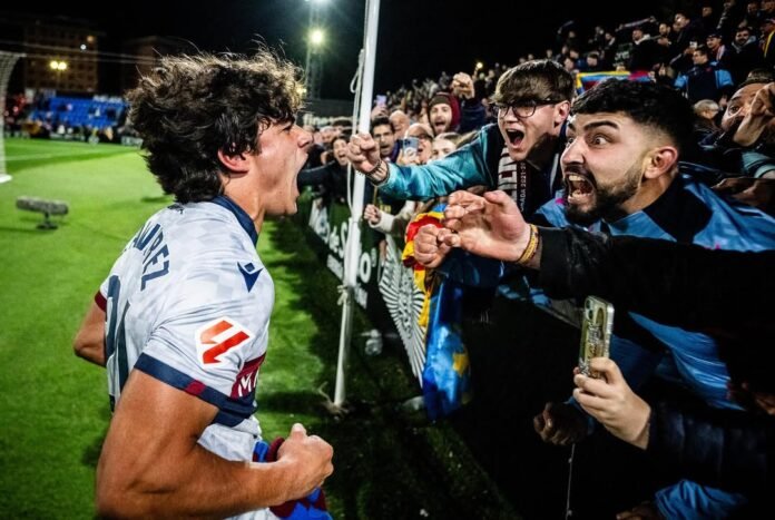 carlos alvarez levante