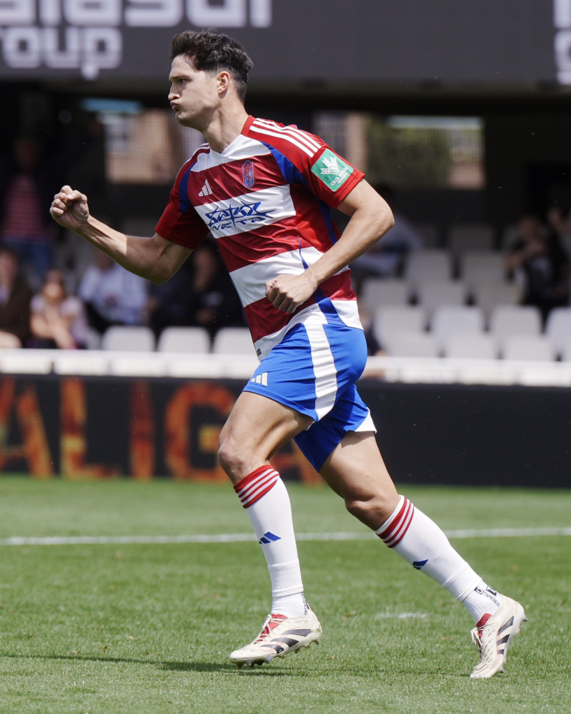 Miguel Rubio marcó el empate para el Granada ante el Cartagena