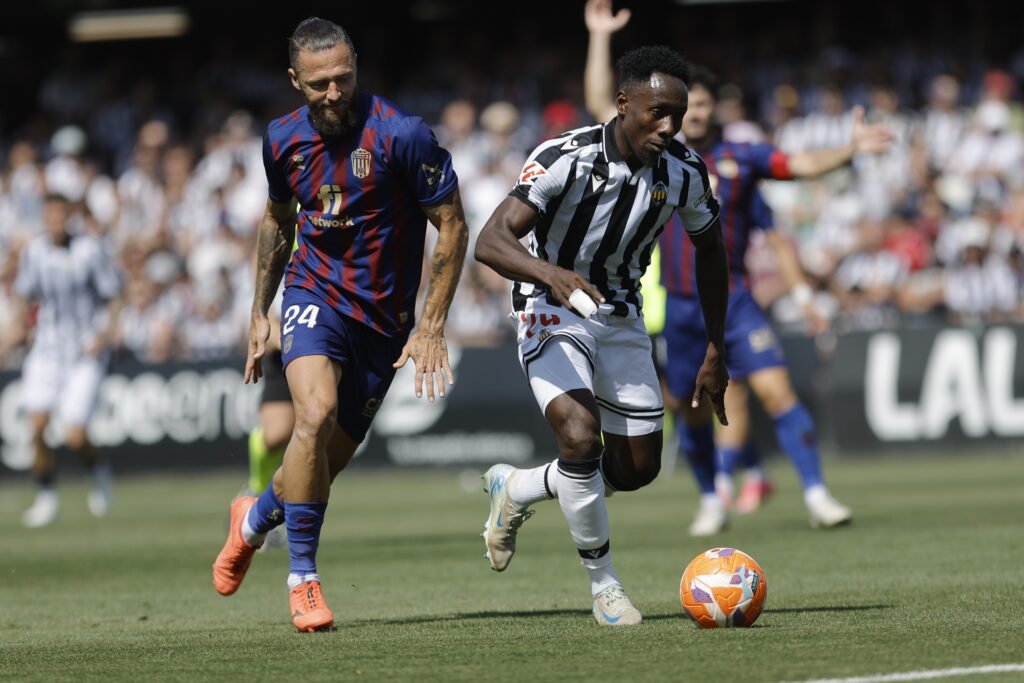 Lance del partido entre Castellón y Eldense