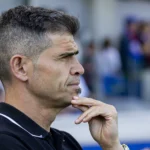 Al Huesca se le escapa un gran central 4 hidalgo