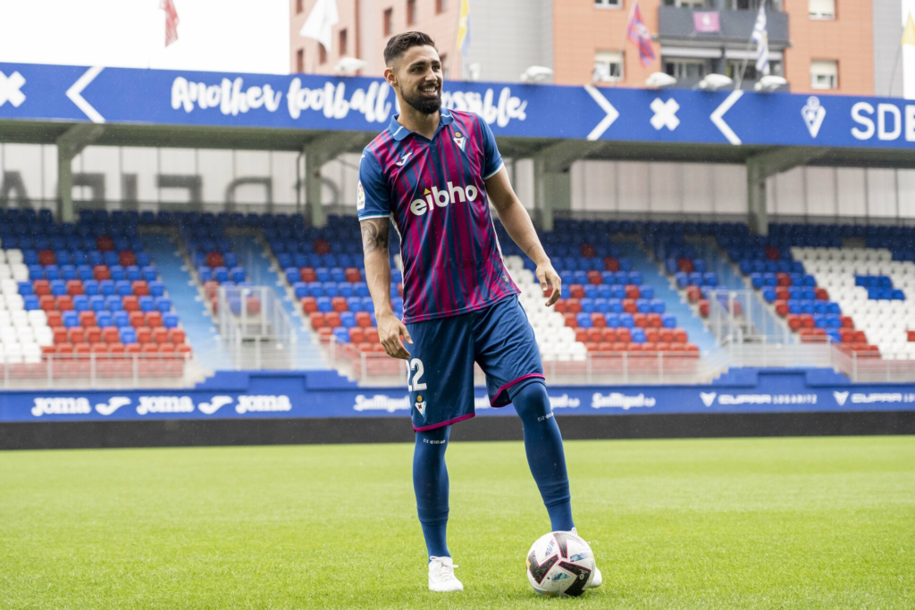 Nolaskoain no jugará más en el Eibar esta temporada