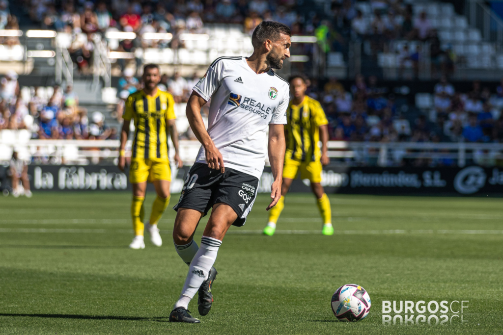 Grego Sierra fue expulsado y no estará disponible en el Burgos