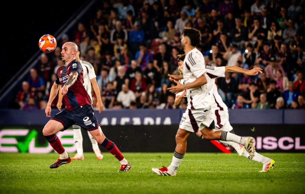 Oriol Rey, primera baja importante en el Levante