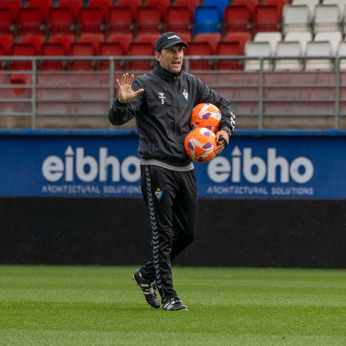 Beñat San José está siendo clave para las renovaciones en el Eibar