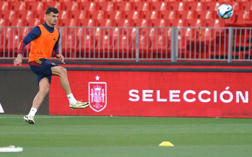 Marc Pubill, del Almería, convocado con la sub-21 para el Europeo