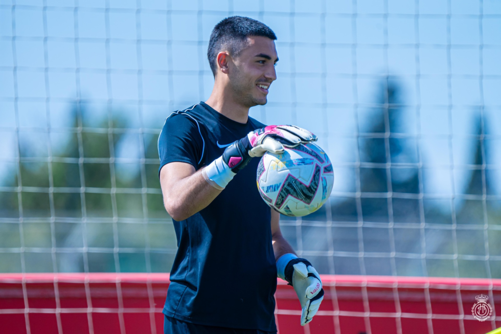 Leo Román volvió al Mallorca desde el Oviedo y ahora puede dar el salto