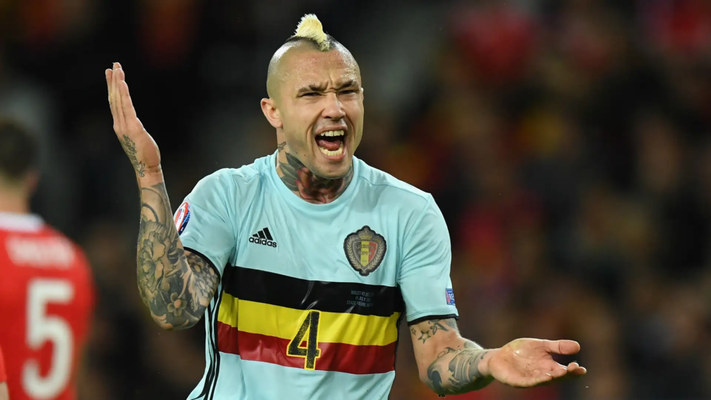 Nainggolan en un partido con Bélgica, relacionado con el Dépor