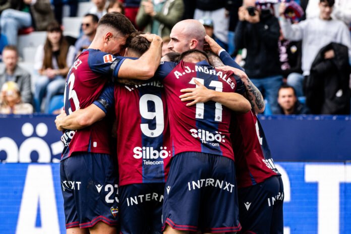 levante ud