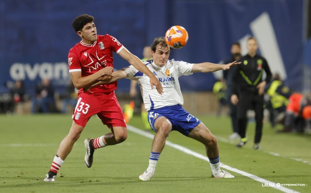 Acción del partido entre el Zaragoza y el Cartagena
