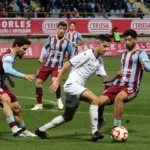 Bicho en un partido Cultural Leonesa