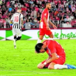 El Almería puede ver salir a su lateral hacia Polonia 1 centelles