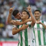 Córdoba, motivos para la ilusión 4 Carracedo celebra un gol junto a Theo Zidano