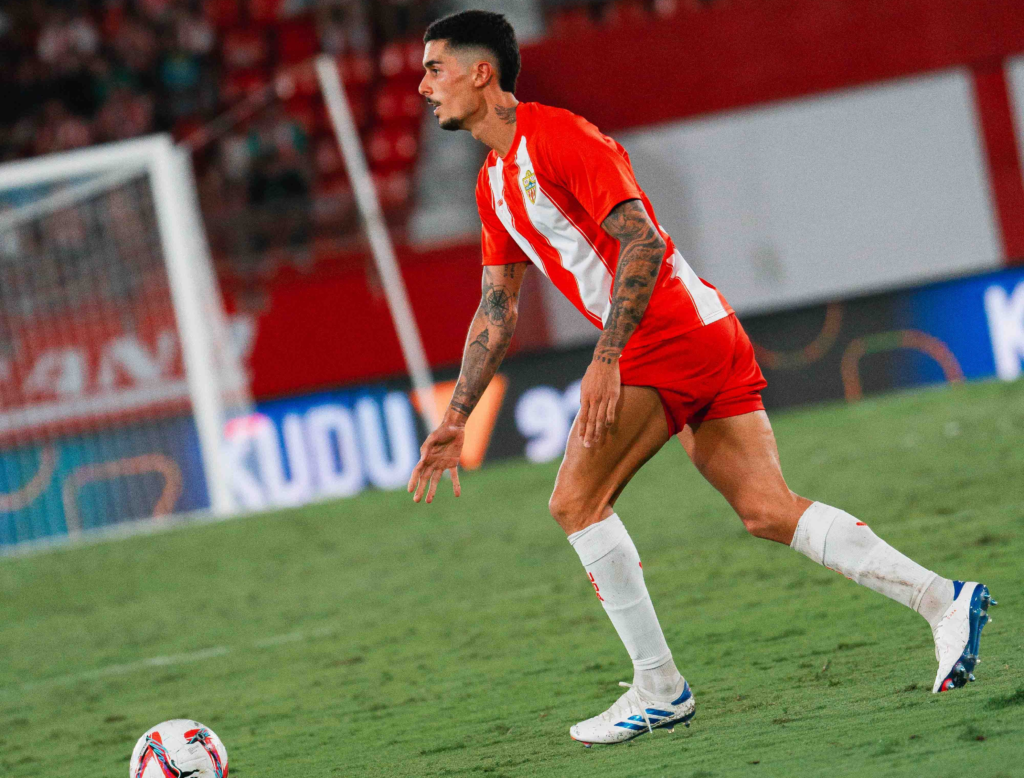 El Almería ha renovado a tres de sus futbolistas más carismáticos