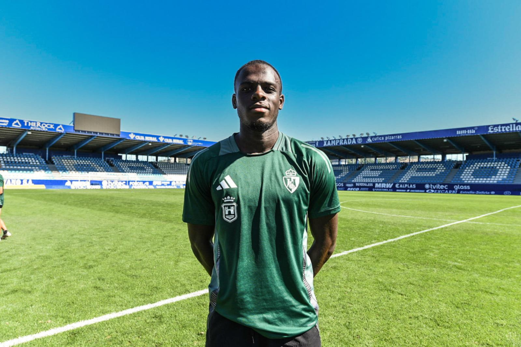 Marc-Olivier Doué acaba contrato con la Ponferradina e interesa al Real Zaragoza