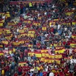 La afición de la Selección anima al equipo. Fuente: RFEF.