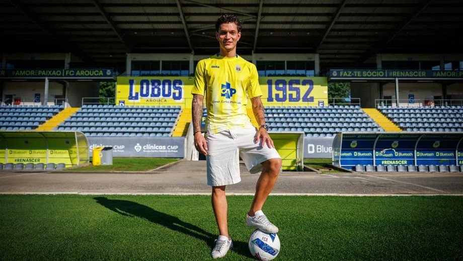Arnau Solà deja el Almería