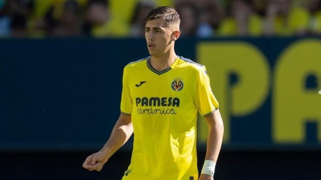Dani Requena en su debut en Primera