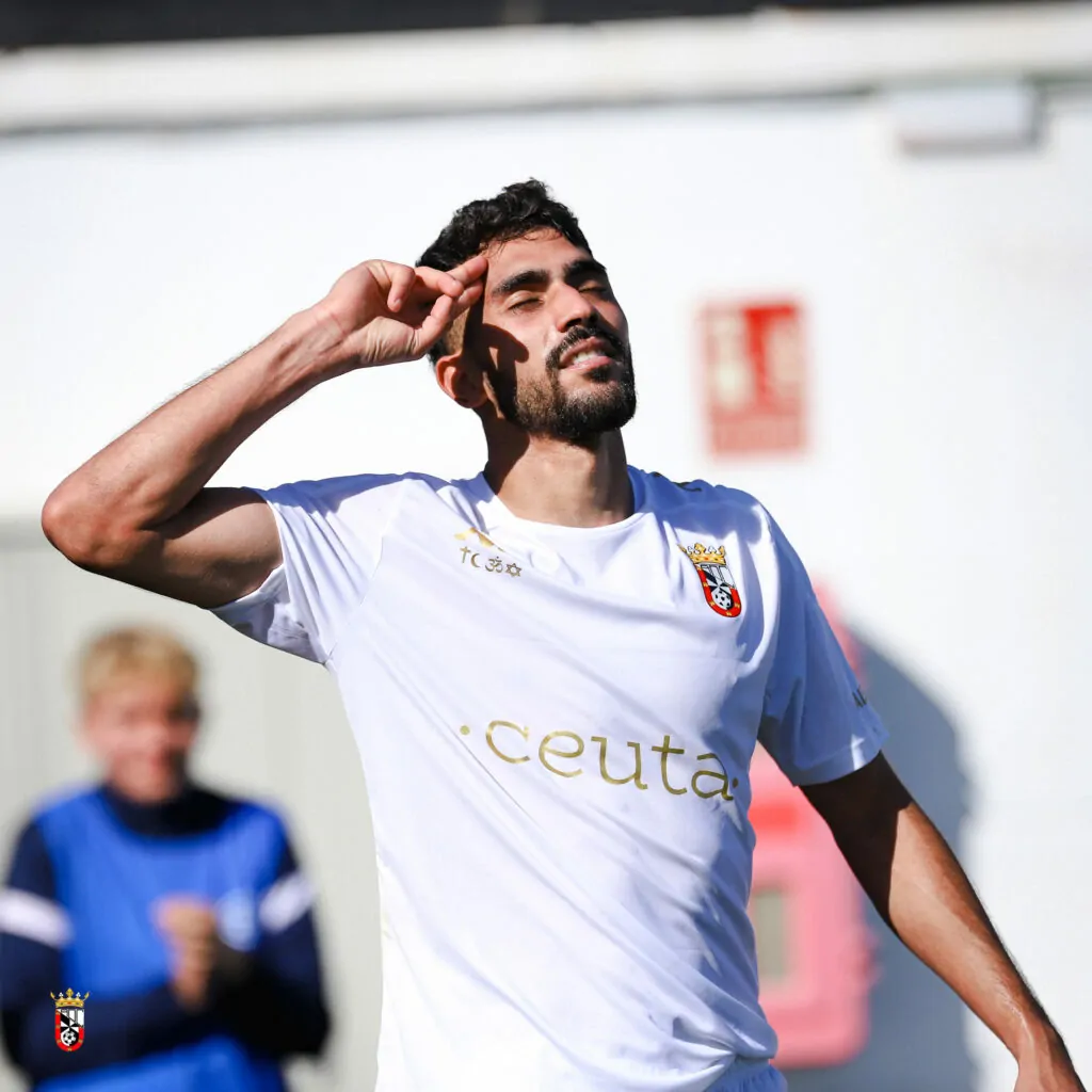 La AD Ceuta da salida a Sofiane