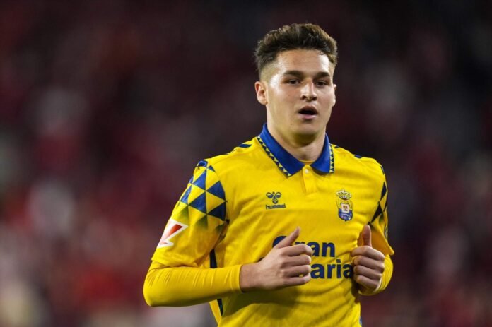 mika-marmol-las-palmas Las Palmas pelea por Mika Mármol