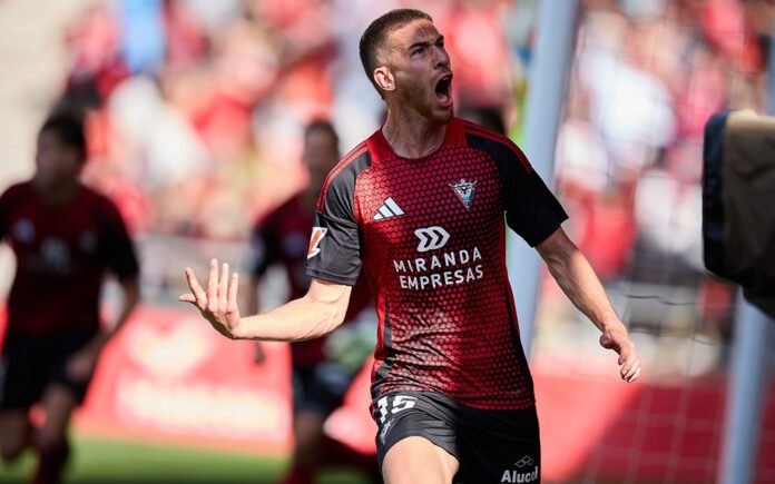 Pablo Tomeo, nuevo futbolista del Real Valladolid. Fuente: La Comarca