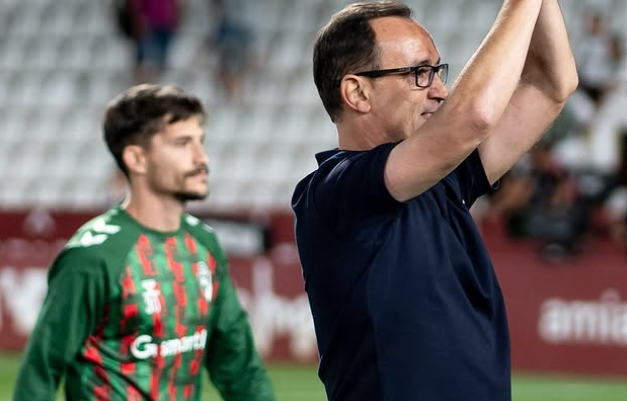 Toni Villa no contó en el Eibar ni con Etxeberría ni con San José