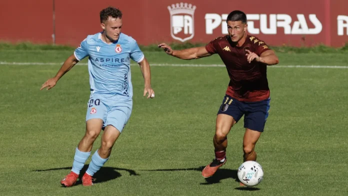 Tresaco jugando para la Cultural Leonesa