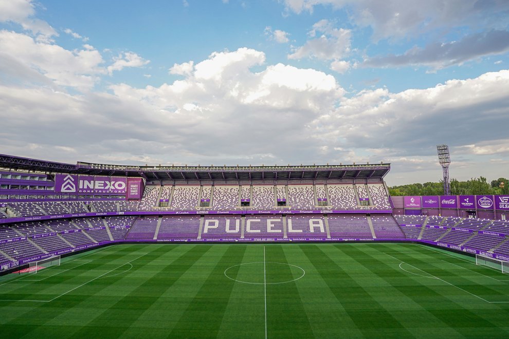 Valladolid: el DD reconoce algo que crea alarma (no se podrá inscribir todos fichajes para debut)