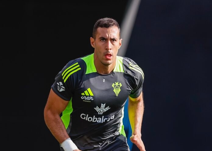 Mirandés: lucha con la Cultu por el lateral del Alba (Álvaro Rodríguez)