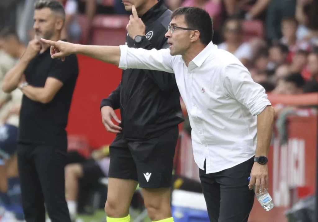 Asier Garitano, el hombre récord del Sporting de Gijón -