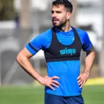 pablo insua durante un entrenamiento en el piramide con la sd huesca