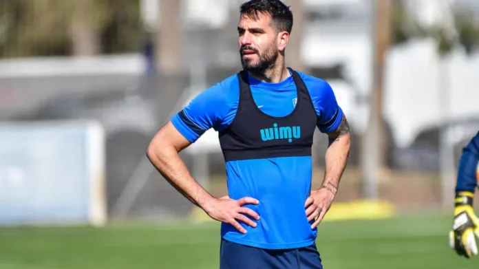 pablo-insua-durante-un-entrenamiento-en-el-piramide-con-la-sd-huesca