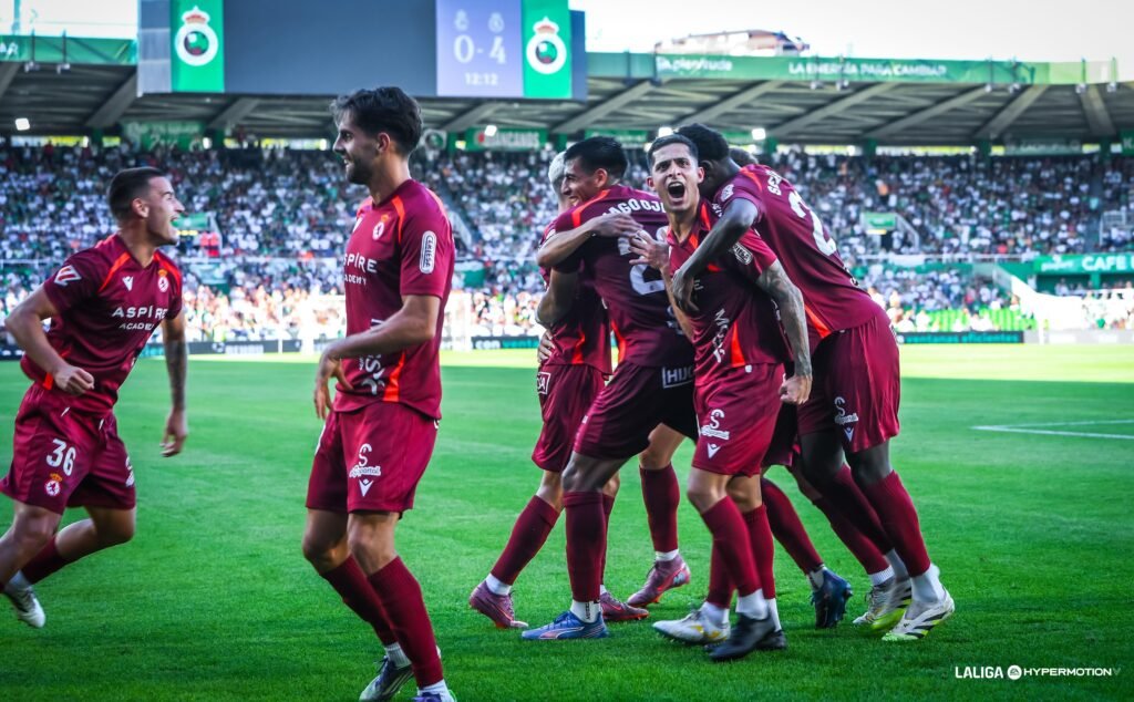 La Cultural Leonesa  celebrando el 0-4
