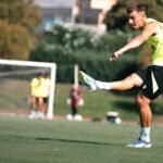 Perović, citado con la selección absoluta de Montenegro 2 Marko Perovic en un entrenamiento con el Almería