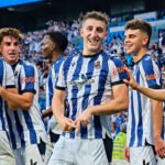 La Real Sociedad B celebrando un gol frente al Almería. | Foto vía twitter oficial Real Sociedad
