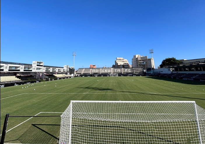 El Eibar hará un viaje histórico fuera de la península 1 El Eibar vuelve a viajar fuera de la península