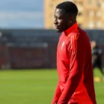 Martin Hongla apunto de salir del Granada CF 2 hongla blanca kPkG U2305395295154hC 1200x840@Ideal