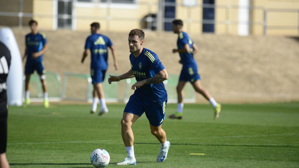 Marcos Cuenca entrenando con el Real Zaragoza