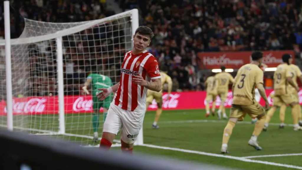 El Sporting busca terminar las tareas pendientes pero mira al futuro.