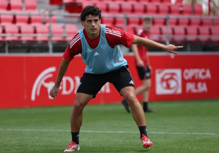 Mirandés: Pablo Pérez vuelve al grupo