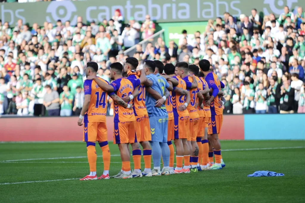 El Racing de Santander suma de nuevo de tres, con una ventaja adicional 3 af0ecfad c506 4581 8a85 93971c359b17 source aspect ratio 1600w 0