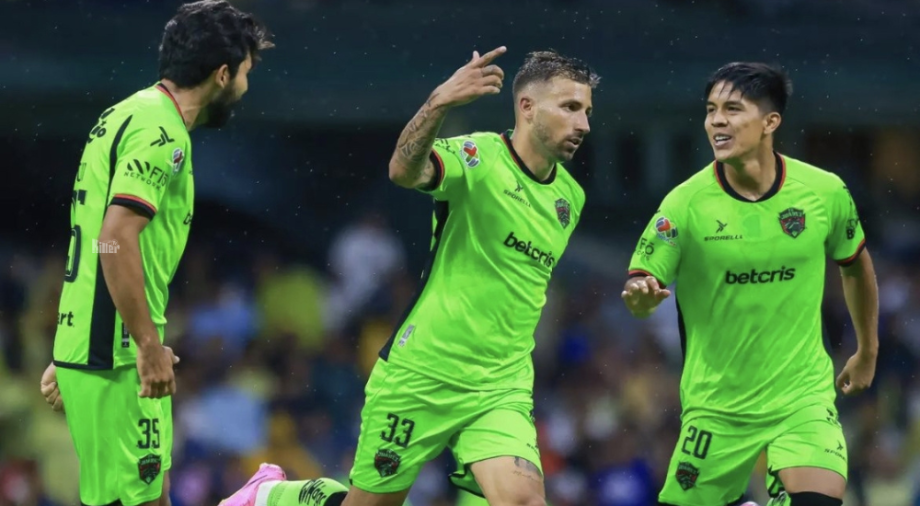 Iconos II. Aitor García: un ‘bravo’ cañonero que aterriza en Grecia 2 Aitor García, celebra un gol marcado con el FC Juárez
