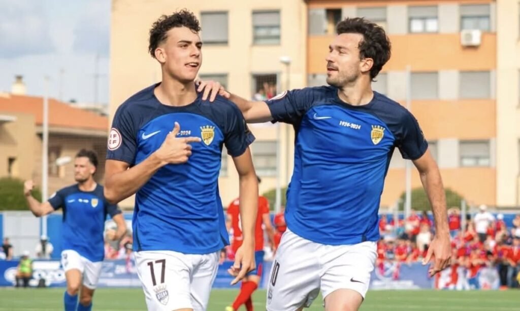 Huesca: Utebo, un escenario para dar minutos a los menos habituales 2 Ángel Pérez como jugador del Utebo