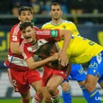 b80e4301 7e7e 40fc 9176 7ce8e7f3588c 147