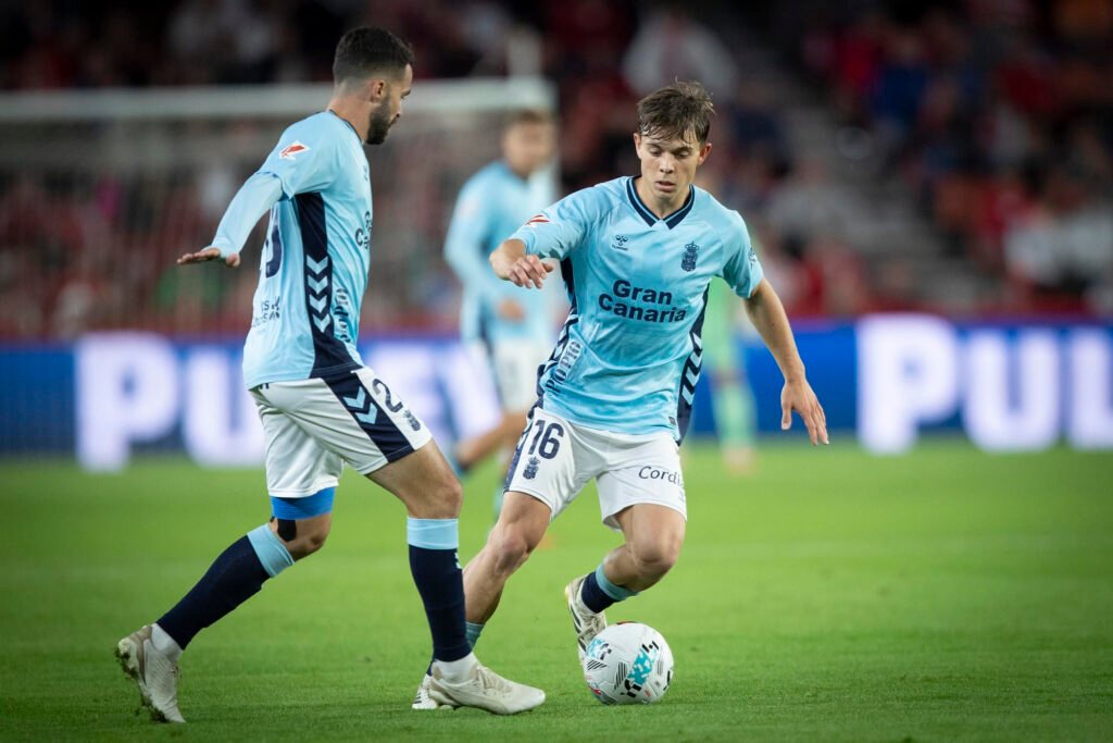 La Unión Deportiva es infranqueable 1 La Unión Deportiva Las Palmas pierde a Recoba